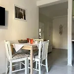 Iza Roka דוברובניק