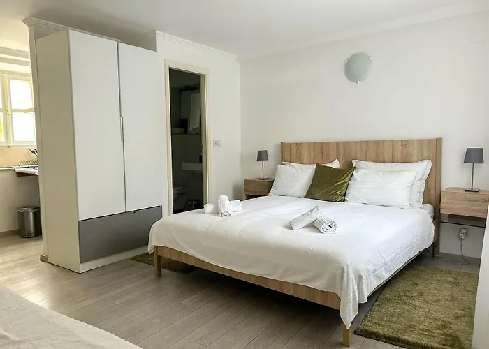 Iza Roka Apartamento *