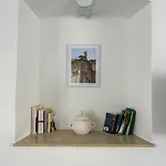 Iza Roka شقة