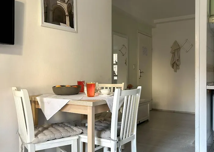 Iza Roka Dubrovnik