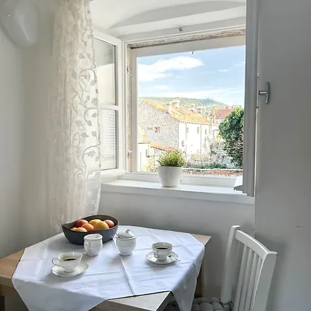 Apartament Iza Roka *