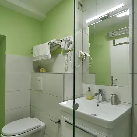 Iza Roka Apartament *